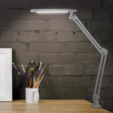 Светильник настольный светодиодный на струбцине серебро NLED-441-7W-S