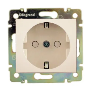 VALENA Розетка с заземлением со шторками слоновая кость