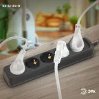 Удлинитель электрический UX-5e-3m-B с заземлением 5 розеток 3 м ПВС 3х0,75мм2 10А черный