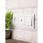 Рамка Минск 3-местная горизонтальная белая