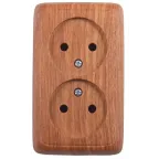 Розетка двойная наружная с изоляционной пластиной дуб