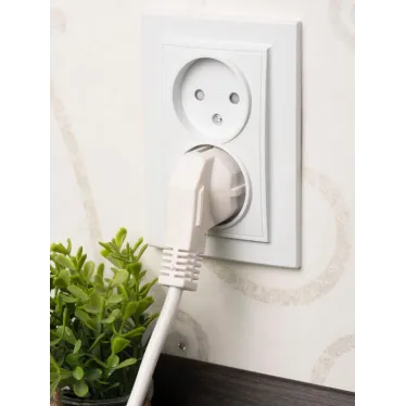 Розетка Минск 2-местная СП без заземления 10А белая защитные шторки