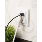 Розетка 1-местная СП с/з Минск 16А белая с защитными шторками с USB