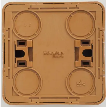 ЭТЮД Розетка наружная с заземлением со шторками бук