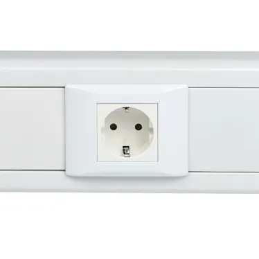 Розетка 45х45 (2 модуля), с заземлением, белая, пря мая