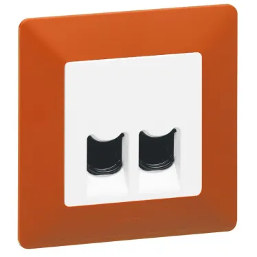 Valena LIFE Розетка информационная двойная RJ45 категория 6 UTP с лицевой панелью белая