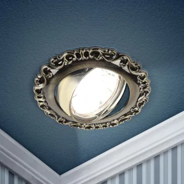 Светильник литой MR16,12V/220V, 50W бронза (100/2100)