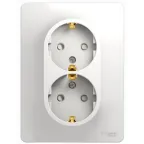GLOSSA Розетка двойная с заземлением со шторками в сборе белая