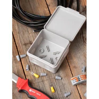 Коробка распределительная KMP-030-035 с крышкой (100х100х50) для прямого монтажа без мембр. вводов серая IP54 EKF