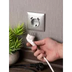 Валенсия лицевая панель розетки 1-местной с/з 16А сталь с защ. штор. с 2 USB 2,1А