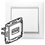 VALENA Розетка компьютерная RJ45х1 UTP белая