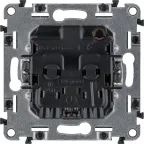 Valena LIFE Розетка силовая 2К+З 16А 250В со шторками безвинтовые зажимы с лицевой панелью белая