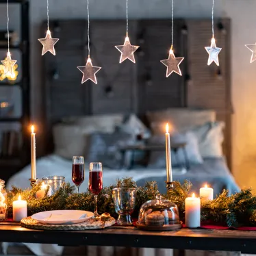 Гирлянда светодиодная Звезды 1,5х0,6 м, прозрачный провод, теплый белый свет свечения | 303-030 | NEON-NIGHT