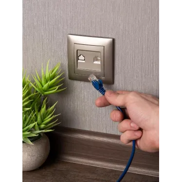 Валенсия лицевая панель розетки RJ-45 1-местная кашемир