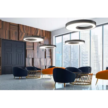 Светильник светодиодный Cosmo excentric подвесной 70Вт 3000 К 900x115 мм RAL9005 черный муар с расс. опал | V1-R0-9X503-30000-2007030 | VARTON