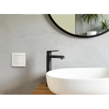 Розетка 2К+З IP 44 с откидной крышкой и шторками немецкий стандарт 16 А 250 В INSPIRIA белая