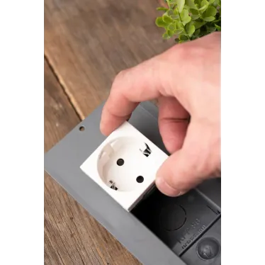 Розетка 45х45 (2 модуля), с заземлением, белая, пря мая