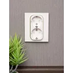 Стокгольм Рамка для розетки 2-местная белая с линией цвета зеленый