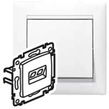 VALENA Розетка компьютерная RJ45х1 UTP белая