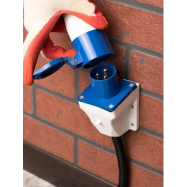 Вилка стационарная 513 2Р+РЕ 16А 220В IP44 PROxima