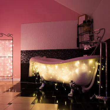 Гирлянда светодиодная универсальная 100 LED ТЕПЛЫЙ БЕЛЫЙ 10 метров, прозрачный ПВХ, с контроллером | 303-063 | NEON-NIGHT