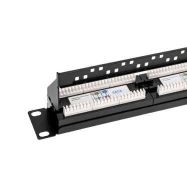 Патч-панель с кабельным органайзером 19дюймов 1U 24 порта RJ-45 CAT 6 UTP