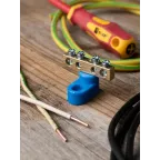 Шина 0 N 6х9мм 4 отверстия латунь синий угловой изолятор PROxima