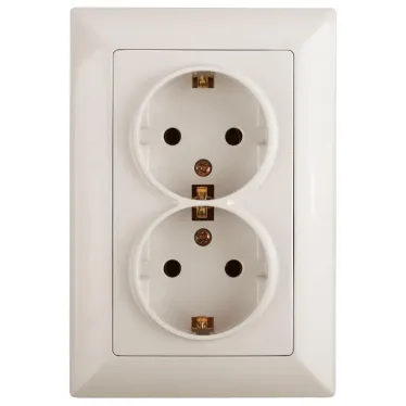 Розетка Intro Solo 4-205-02 с заземлением двойная 2X2P+E Schuko, 16А-250В, IP20, СУ, слоновая кость