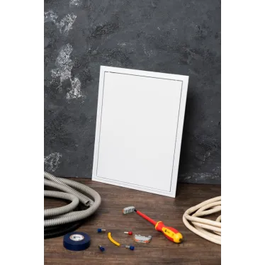 Люк ревизионный пластик с нажимным замком 300х400 Basic