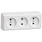 Розетка тройная без заземления 10А белая