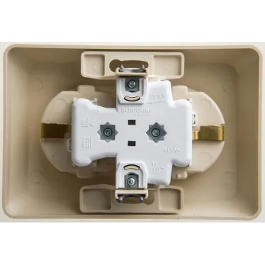 ЭТЮД Розетка двойная скрытой установки с заземлением со шторками 16А 250B, кремовый