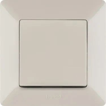 Valena LIFE Выключатель 10АХ 250В с лицевой панелью Безвинтовые зажимы Слоновая кость