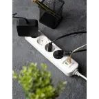 Удлинитель 'Эксперт' 4 гнезда 5 метров 16А/3 5кВт с 2 USB 2,1А ПВС 3х1