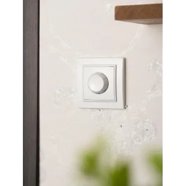 Светорегулятор Минск СП 600Вт 220В белый