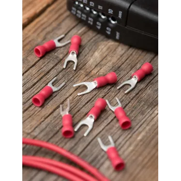 Наконечник вилочный изолированный НВИ 1.25-4 (50шт)