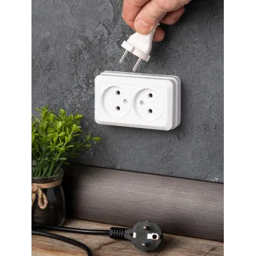 Рим Розетка двойная 10А без заземления белая