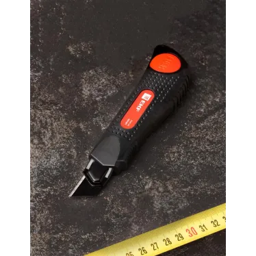 Нож строительно-монтажный 18 мм НСМ-50 Expert