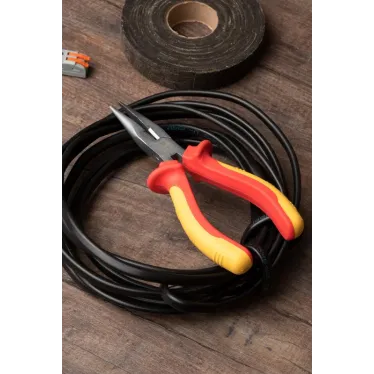 Длинногубцы Expert 160 мм 1000В