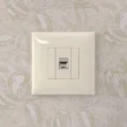 Avanti Компьютерная розетка RJ-45 без шторки в стену кат.5e одинарная экранированная Ванильная дымка