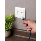 Валенсия розетка компьютерная RJ-45 1-местная белая