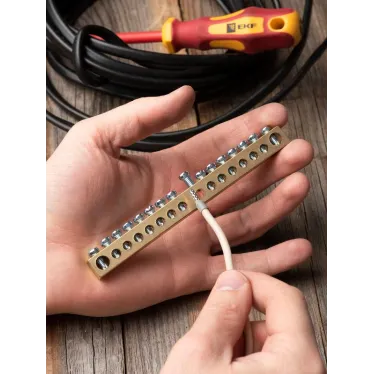 Шина PEN ноль-земля 8х12мм 16 отверстий латунь крепеж по центру PROxima