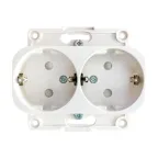 Стокгольм Механизм Розетки 2-местной с/з 16А белый с защ. штор.