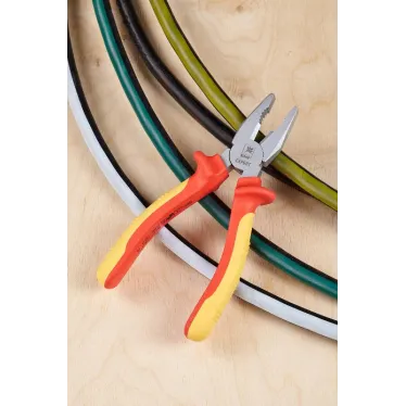 Пассатижи Expert 180 мм 1000В