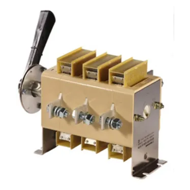 ВР32-37 В 71250-32 УХЛ3, 400А, съёмная боковая смещённая рукоятка, 3-х полюсный на два направления, с дугогасительными камерами, IP32, выключатель-разъединитель (ЭТ)