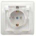 Розетка Кварта с заземлением сошторками с крышкой керамика белый 16А