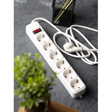 Фильтр сетевой 6x1.8м 16А/3.2кВт с выключателем с заземлением ПВС 3х1.0 Блокбастер XL PROxima