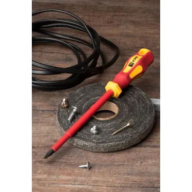 Отвертка Master SL6.5x150 мм 1000В Basic