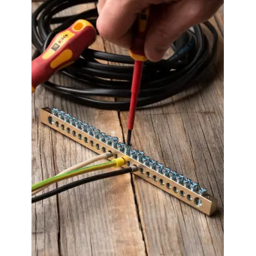 Шина PEN ноль-земля 8х12мм 24 отверстия латунь крепеж по краям PROxima