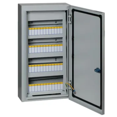 Щит распределительный навесной ЩРн-48 с замком IP54