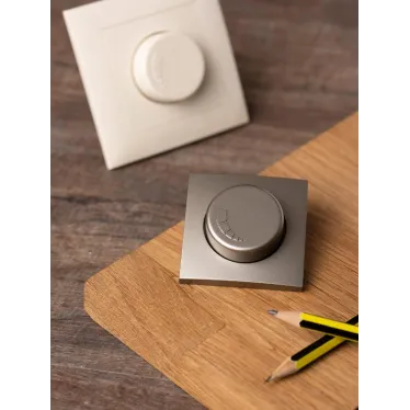 Валенсия лицевая панель светорегулятора 600W 220В кашемир